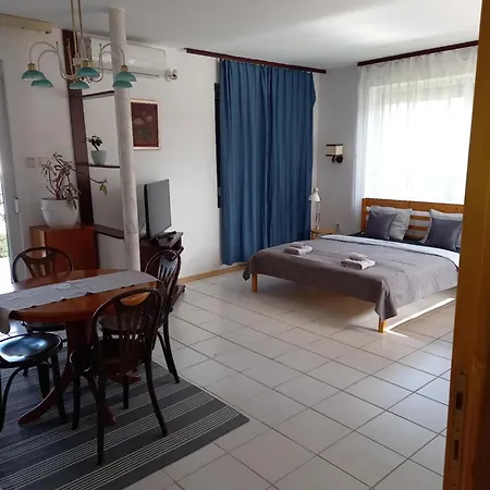 Sara Vendeghaz Penzion